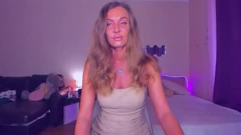 Emma online show from September 9, 2025, 11:21 am