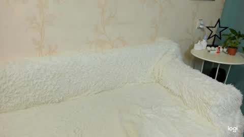 Snapshot of emmaamazingeyes chatting on December 11, 2024, 6:09 pm Emma 31487 online show from December 11, 2024, 6:09 pm