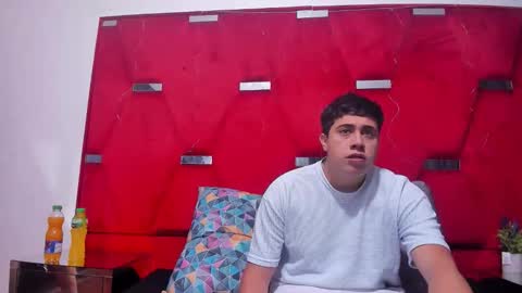 EmmaAndDemon online show from November 26, 2025, 12:17 pm