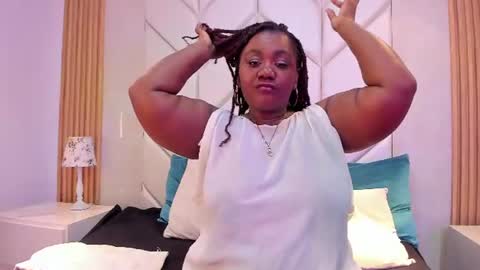 Snapshot of emmabrantt_ chatting on July 15, 2026, 4:07 am EmmaBrantt online show from July 15, 2026, 4:07 am