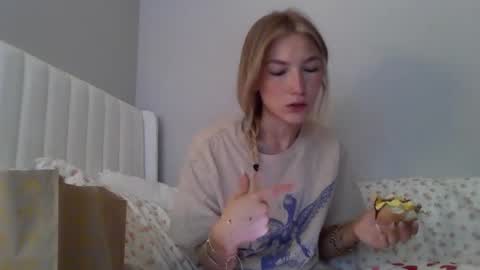 Emmaxbrooksxo online show from February 26, 2026, 4:17 pm