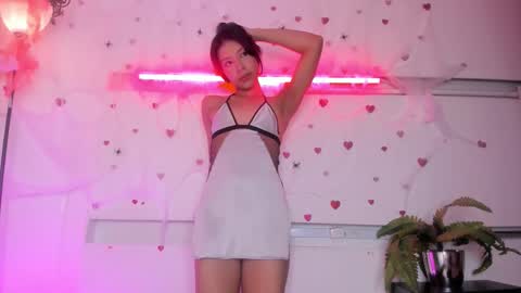 emmaclark_1 online show from October 24, 2025, 8:38 pm