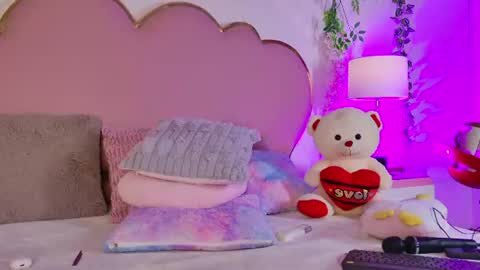 Welcome Im yosein  Your love is my passion activate it with your tips and enjoy with me online show from June 22, 2026, 11:13 pm