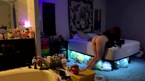 Snapshot of emmaeatsass chatting on October 19, 2025, 3:29 am emmaeatsass online show from October 19, 2025, 3:29 am