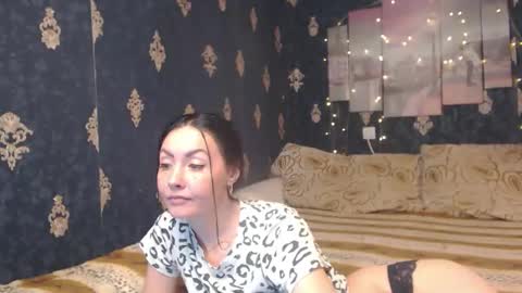 Snapshot of emmagoldx chatting on December 8, 2024, 11:03 am EmmaGoldX online show from December 8, 2024, 11:03 am