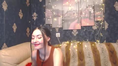 Snapshot of emmagoldx chatting on December 20, 2024, 2:08 am EmmaGoldX online show from December 20, 2024, 2:08 am
