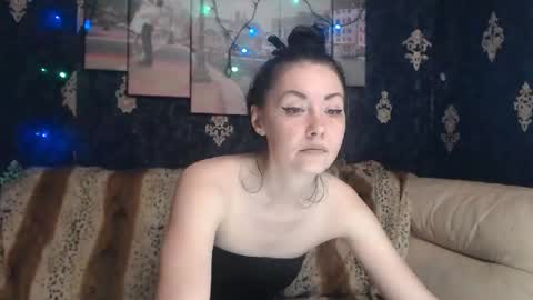 Snapshot of emmagoldx chatting on February 17, 2025, 12:16 pm EmmaGoldX online show from February 17, 2025, 12:16 pm