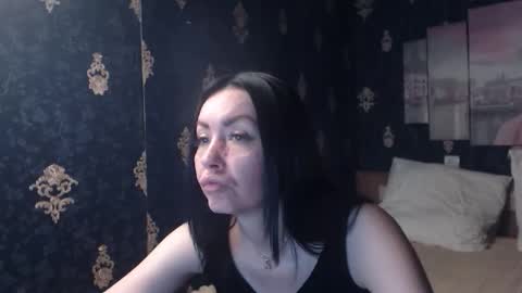 Snapshot of emmagoldx chatting on February 8, 2026, 11:24 am EmmaGoldX online show from February 8, 2026, 11:24 am