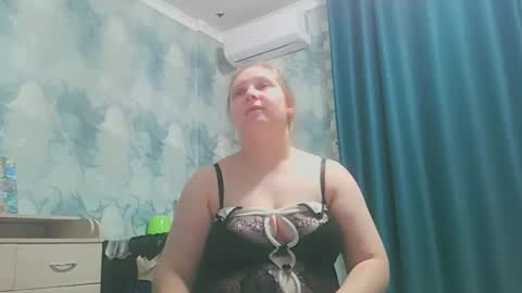 Snapshot of emmamelody944534 chatting on September 28, 2025, 10:15 pm emmamelody online show from September 28, 2025, 10:15 pm