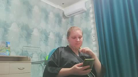 Snapshot of emmamelody944534 chatting on October 21, 2025, 6:19 pm emmamelody online show from October 21, 2025, 6:19 pm