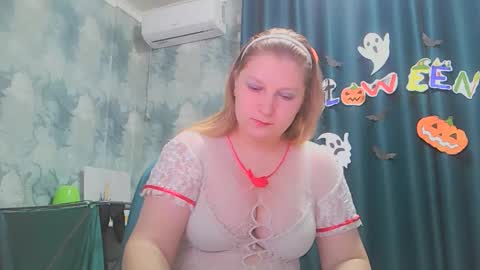Snapshot of emmamelody944534 chatting on October 25, 2025, 10:37 pm emmamelody online show from October 25, 2025, 10:37 pm