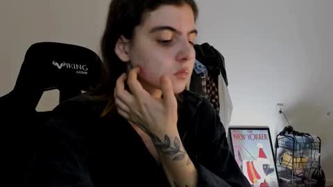 Emma online show from December 20, 2024, 7:28 pm