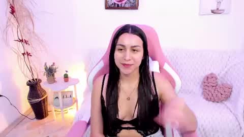 Emma  online show from June 20, 2026, 12:36 am