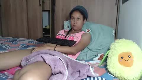 Snapshot of emmasweet95 chatting on December 4, 2024, 10:19 pm emmasweet95 online show from December 4, 2024, 10:19 pm