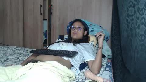 Snapshot of emmasweet95 chatting on February 1, 2025, 11:48 pm emmasweet95 online show from February 1, 2025, 11:48 pm