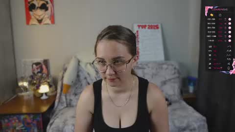 Mia online show from June 21, 2026, 8:00 pm
