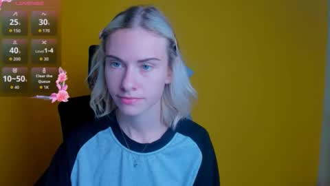 Snapshot of emmi_rossum chatting on October 10, 2025, 7:07 am Emmi online show from October 10, 2025, 7:07 am