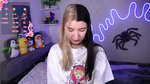 emmie_everly online show from April 9, 2026, 7:30 pm