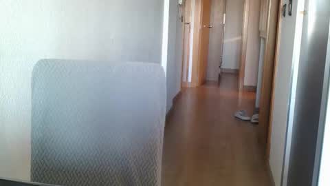 emmie online show from October 15, 2025, 7:52 am