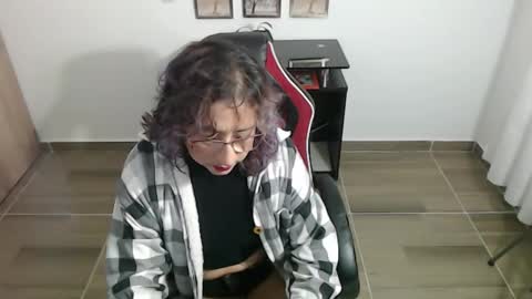 Emmily online show from December 2, 2025, 5:57 am