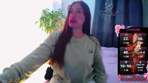 Snapshot of emmilysmith1 chatting on December 31, 2024, 11:17 pm Emmily online show from December 31, 2024, 11:17 pm