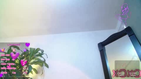 Snapshot of emmilysmith1 chatting on February 5, 2025, 7:53 pm Emmily online show from February 5, 2025, 7:53 pm