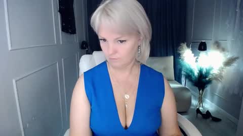 emmmam online show from October 26, 2025, 3:45 am