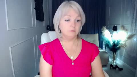 emmmam online show from October 28, 2025, 10:52 am