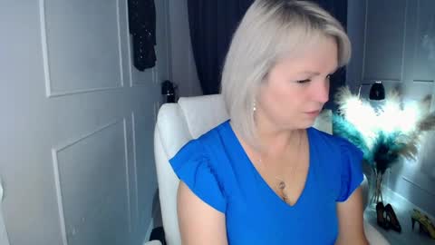 emmmam online show from April 11, 2026, 5:12 am