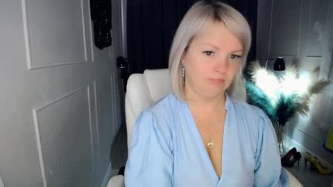 emmmam online show from April 14, 2026, 7:58 am