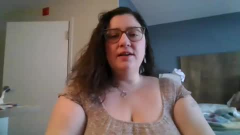 Snapshot of emmthaluscious chatting on January 6, 2025, 2:47 pm emmthaluscious online show from January 6, 2025, 2:47 pm