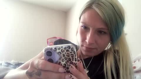 emmwarr1514 online show from June 15, 2026, 7:49 pm