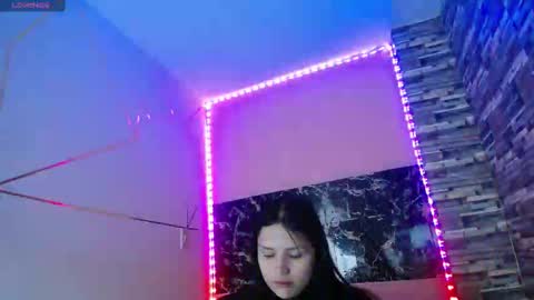 emmy_durant online show from October 13, 2025, 8:09 pm