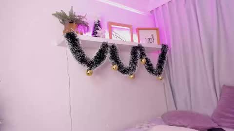 Emmy Heart online show from December 20, 2025, 4:19 am