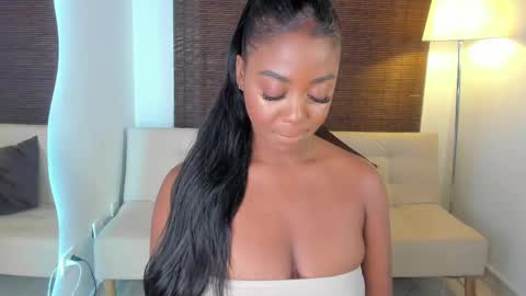 Snapshot of emmy_jacksson chatting on February 13, 2025, 11:47 pm emmy_jacksson online show from February 13, 2025, 11:47 pm