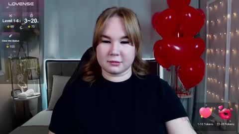 Snapshot of emmy_moonlight chatting on February 13, 2025, 9:41 am Emmy online show from February 13, 2025, 9:41 am