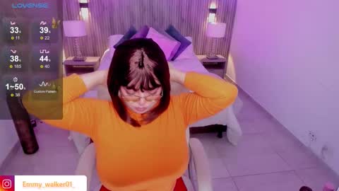 Emmy Walker online show from October 10, 2025, 11:09 am