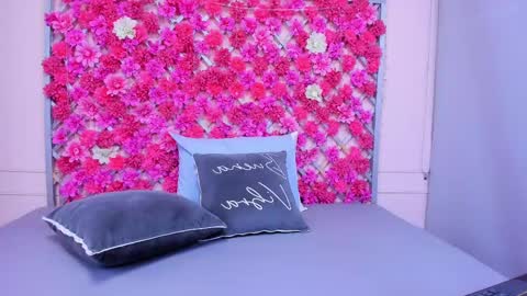 Snapshot of emmyrouse_ chatting on March 1, 2025, 1:53 am emmy rouse online show from March 1, 2025, 1:53 am