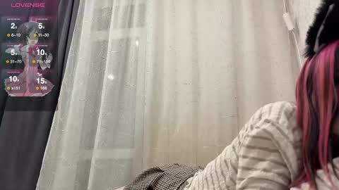Snapshot of emo_couple666 chatting on March 2, 2025, 9:01 pm Gabriel Elizabeth online show from March 2, 2025, 9:01 pm