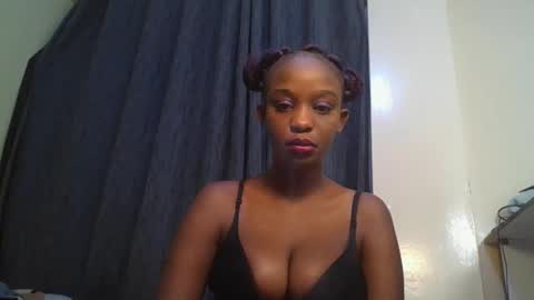 empress_emma online show from April 11, 2026, 8:29 am