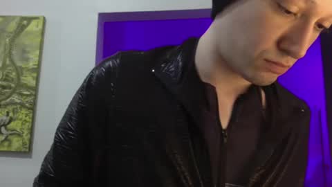 empusalamia online show from January 16, 2025, 11:06 pm