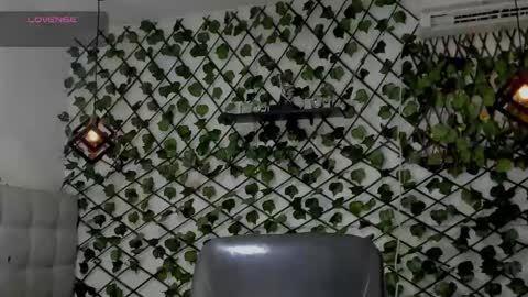 Emy online show from January 6, 2026, 7:06 pm