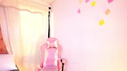 Emy New profile my other account was suspended follow me online show from October 6, 2025, 10:18 pm