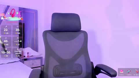 Snapshot of emysilver chatting on February 27, 2025, 5:36 pm Emy Silver online show from February 27, 2025, 5:36 pm