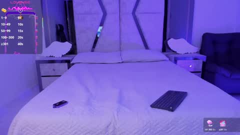 Snapshot of emysilver chatting on March 11, 2025, 4:07 pm Emy Silver online show from March 11, 2025, 4:07 pm