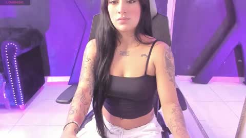 Snapshot of emysilver chatting on January 8, 2026, 2:52 pm Emy Silver online show from January 8, 2026, 2:52 pm