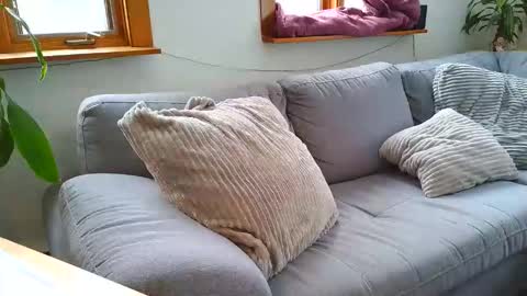 emyxxl online show from January 8, 2026, 1:46 pm