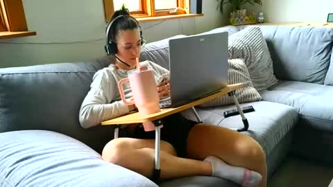 emyxxl online show from May 28, 2026, 3:09 pm