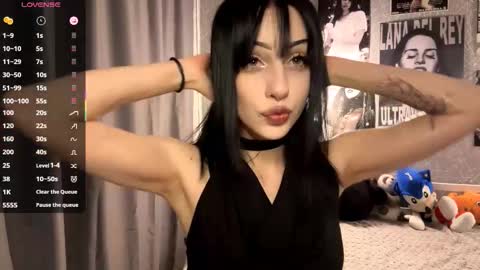 Snapshot of enasmelko chatting on November 30, 2025, 8:24 pm Amelia online show from November 30, 2025, 8:24 pm