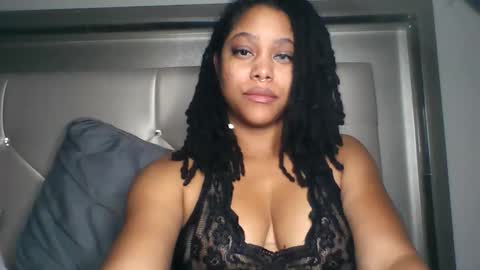 Snapshot of enchantressayira chatting on October 26, 2025, 8:31 am Queen Ayira online show from October 26, 2025, 8:31 am